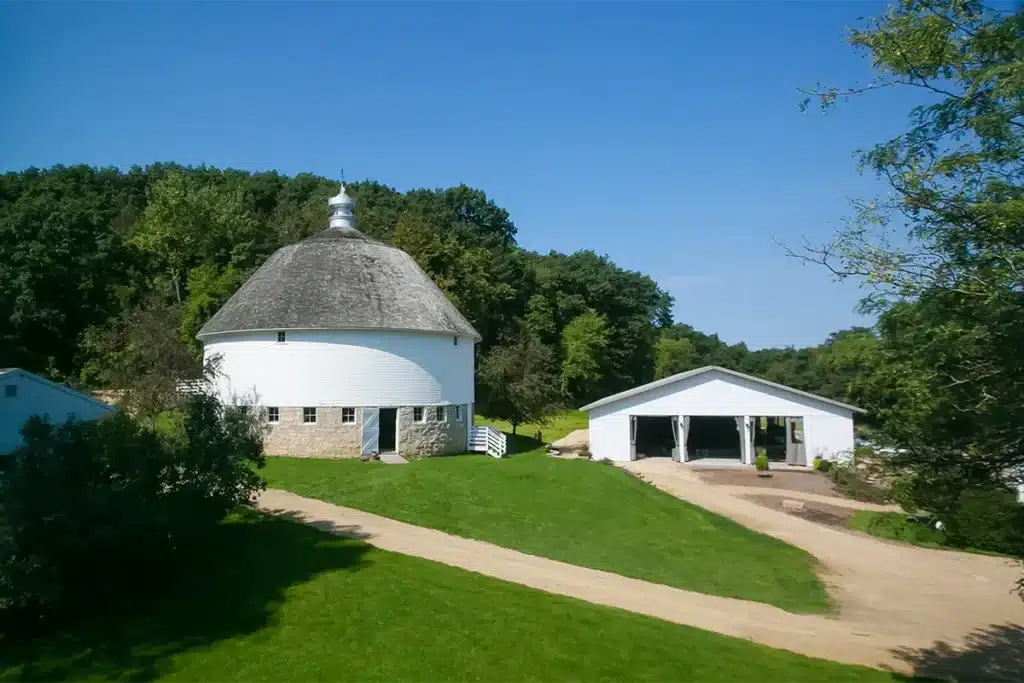 the round barn